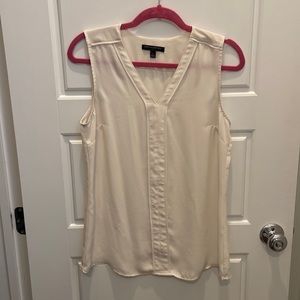 MUST GO TODAY - Banana Republic Off White Sleeveless Blouse